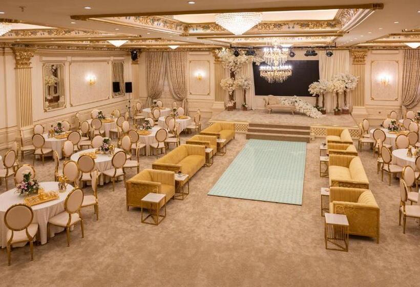 هتل Seasons Park  Mawasim Al Hay At