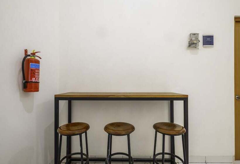 호텔 Siliwangi Guest House Syariah Tasikmalaya Mitra Reddoorz