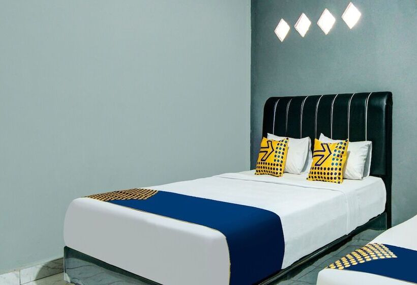 ホテル Spot On 2690  Tampan