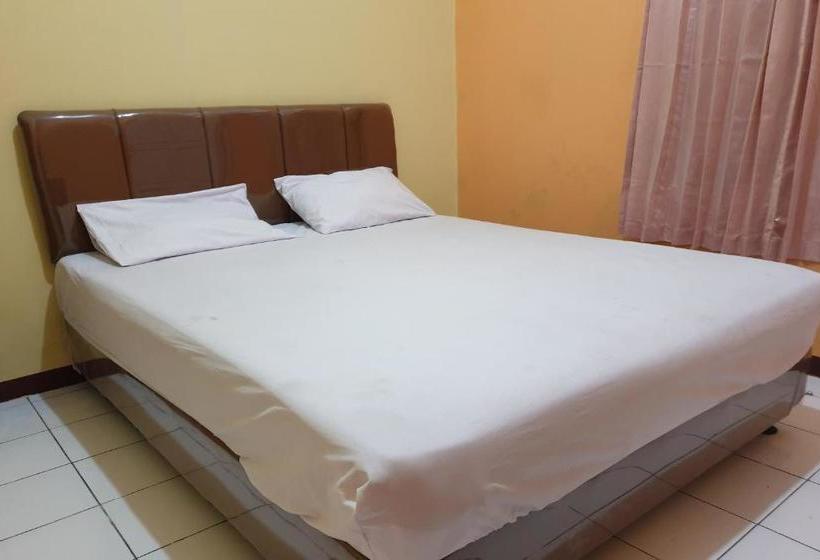 Отель Spot On 2697 Homy House