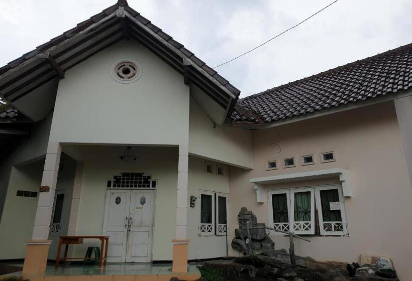 Отель Spot On 2697 Homy House