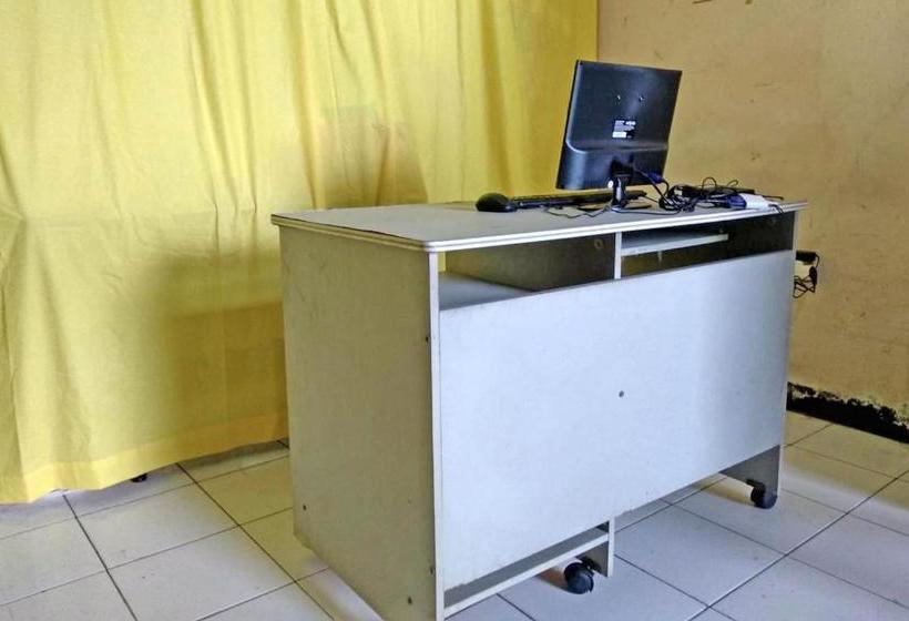 Отель Spot On 2697 Homy House