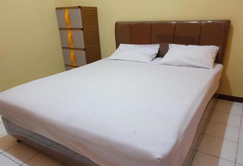 Отель Spot On 2697 Homy House