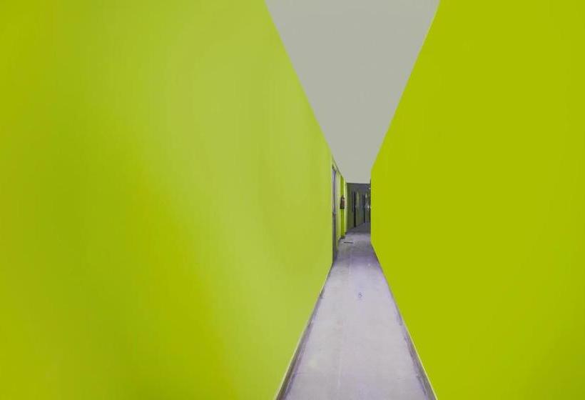 Отель Spot On Raahila Mansion