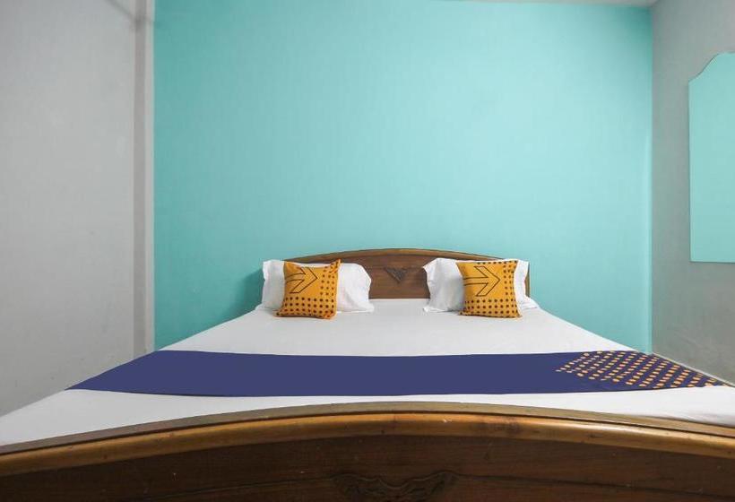 בית מלון כפרי Spot On Raahila Mansion