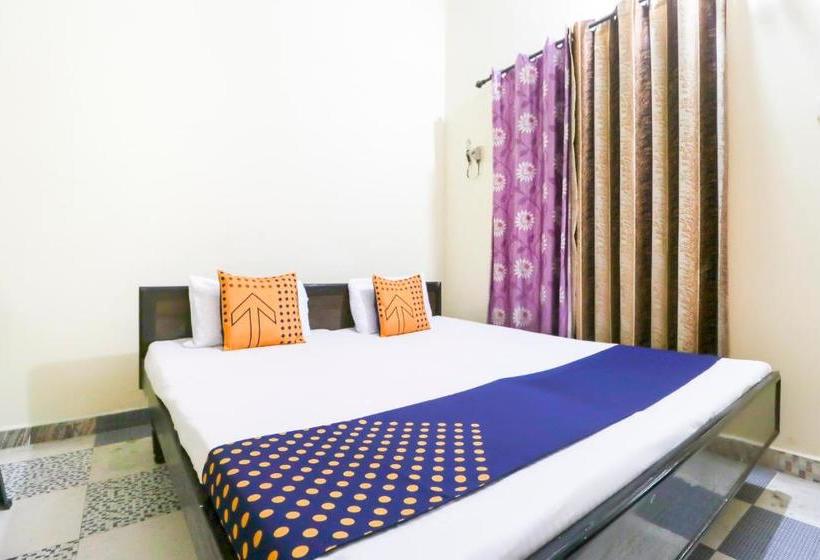 ホテル Spot On Samar Complex