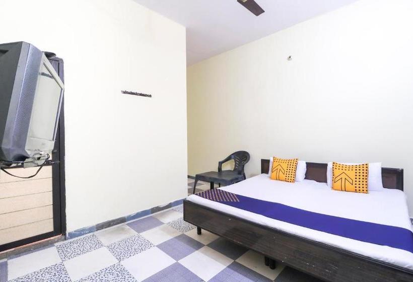 ホテル Spot On Samar Complex