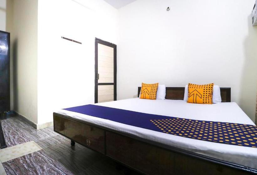 ホテル Spot On Samar Complex