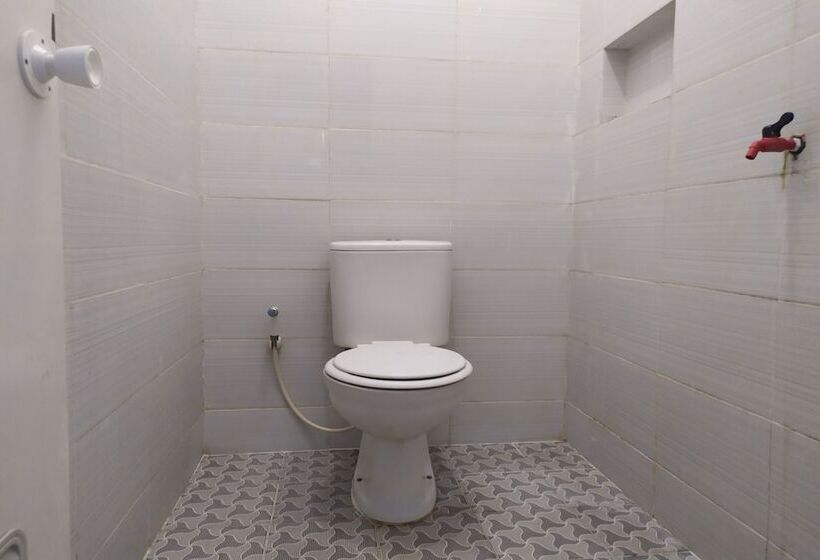 酒店 Yulia Guesthouse