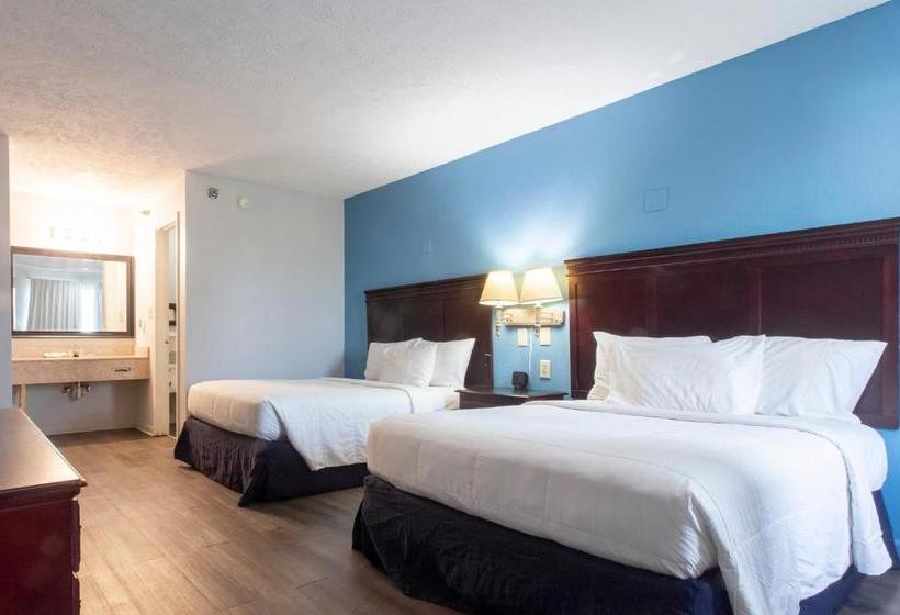 فندق على الطريق Oak Tree Inn