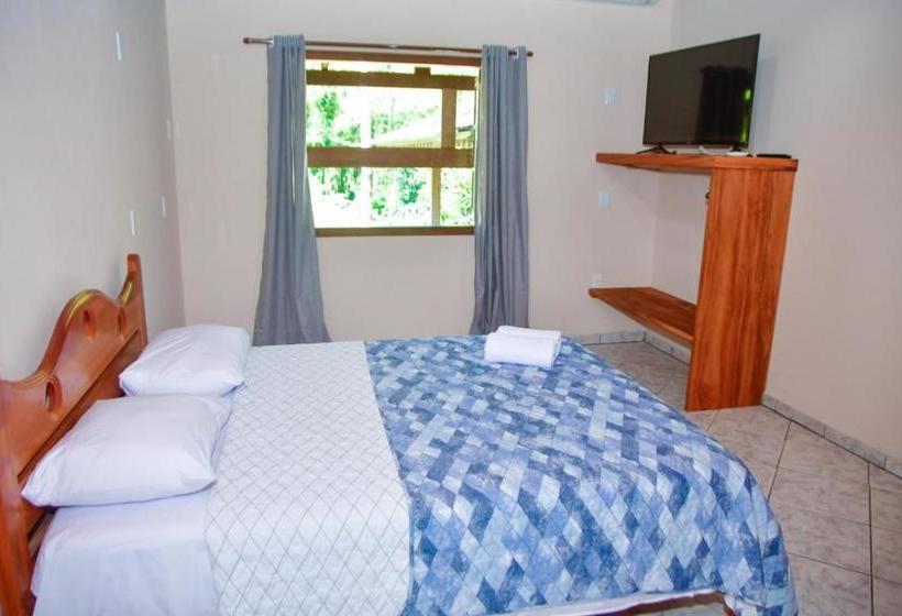 پانسیون Pousada Cambuci