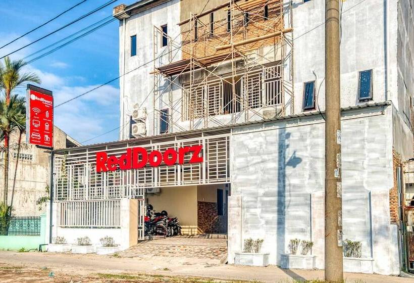 膳宿费 Reddoorz @ Jalan Kapten Muslim Medan