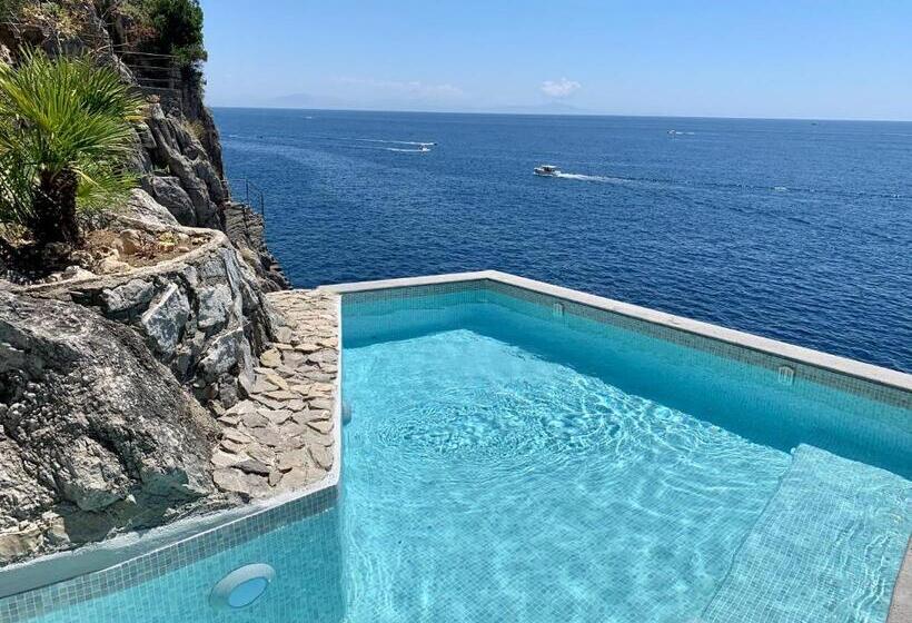 リゾートホテル Villa Le Baste