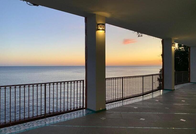 リゾートホテル Villa Le Baste