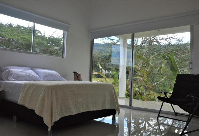 San Juan De Los Guayabos