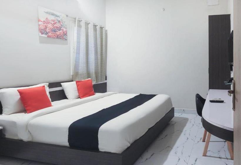 호텔 Capital O 67238 Park Regencys