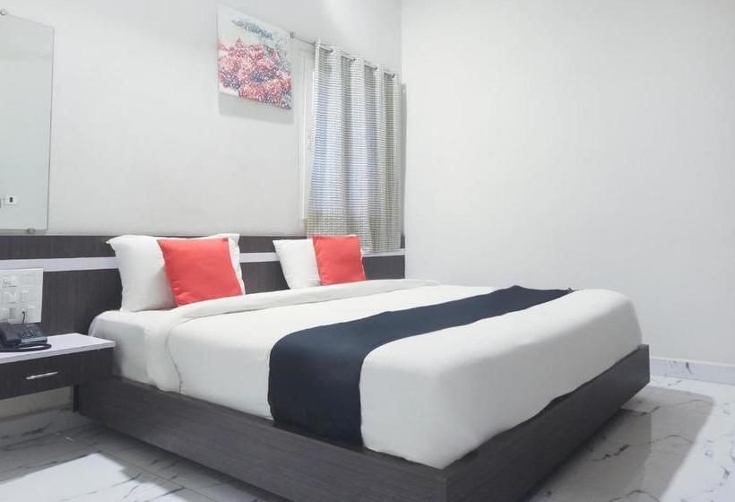 호텔 Capital O 67238 Park Regencys