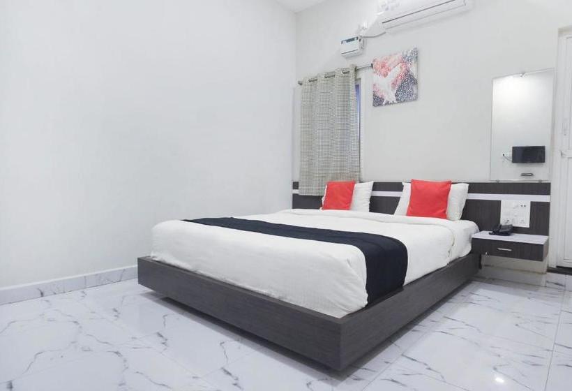 호텔 Capital O 67238 Park Regencys