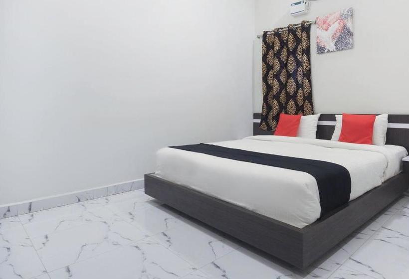 호텔 Capital O 67238 Park Regencys