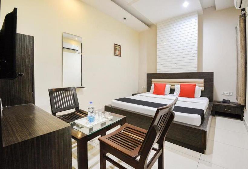 호텔 Capital O 922  9 Inn