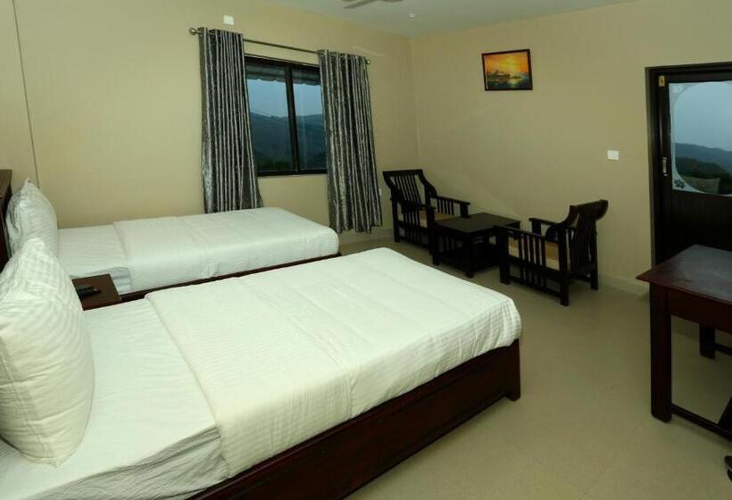 فندق Ceecee Grand Resort
