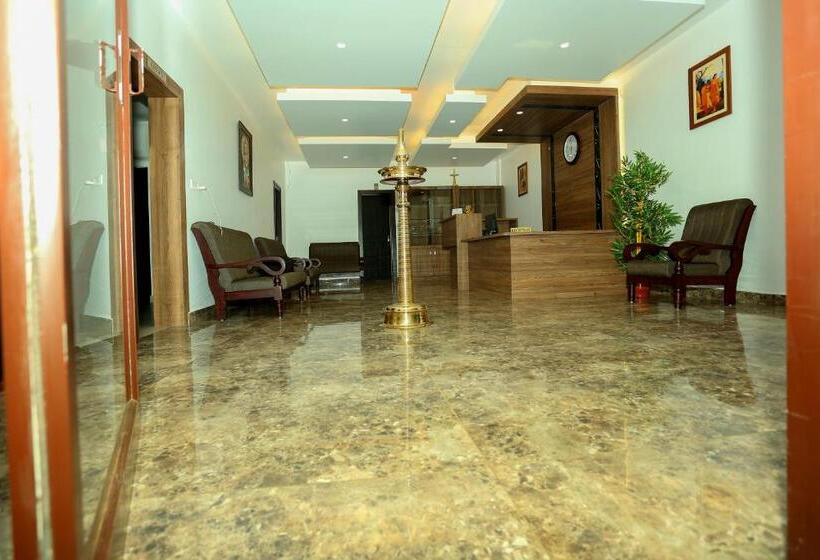 בית מלון כפרי Ceecee Grand Resort