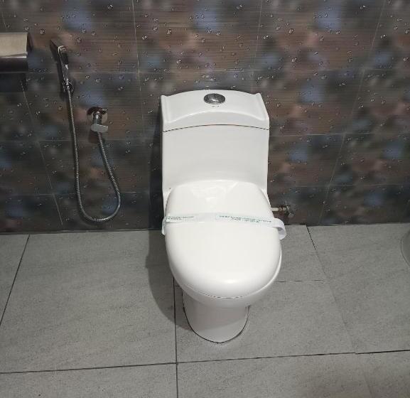 בית מלון כפרי Ceecee Grand Resort