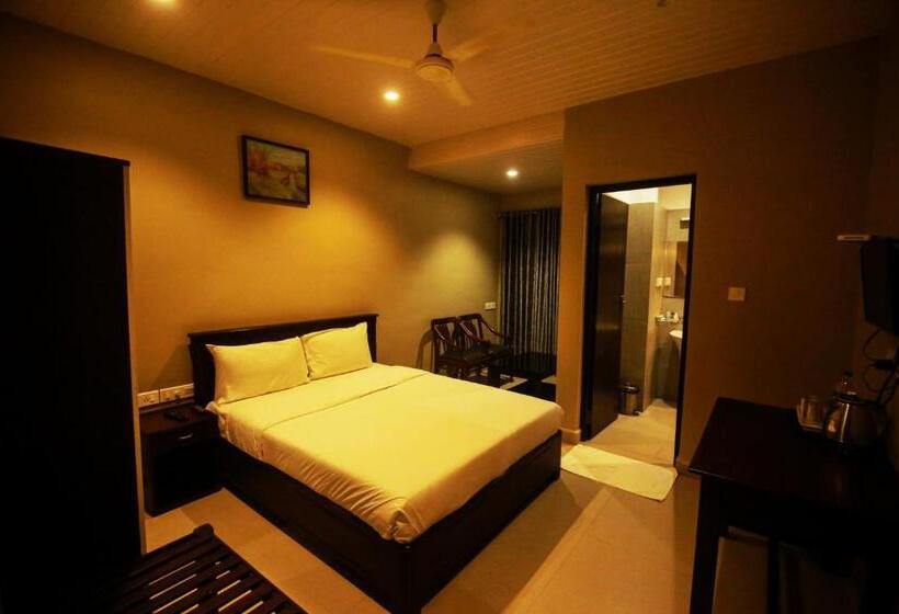 בית מלון כפרי Ceecee Grand Resort