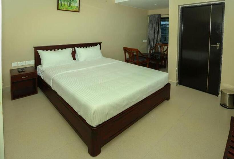 בית מלון כפרי Ceecee Grand Resort