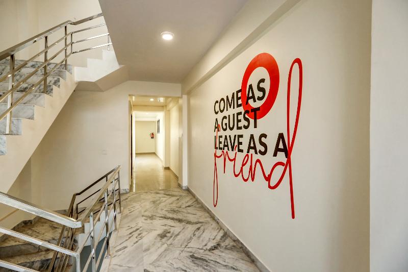 בית מלון כפרי Collection O Sr Inn Awas Vikas