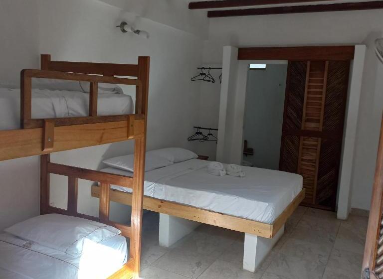 酒店 El Leon Feliz Palomino