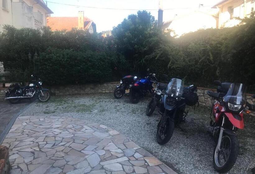 Отель Hébergements à La Rive, Accueil Ouvert Tous Les Jours Jusqu à 20h00 Dernier Délai, Depuis 30 Ans ! R