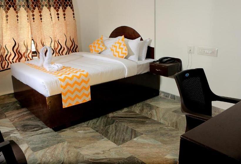 בית מלון כפרי Jaisas Paradise