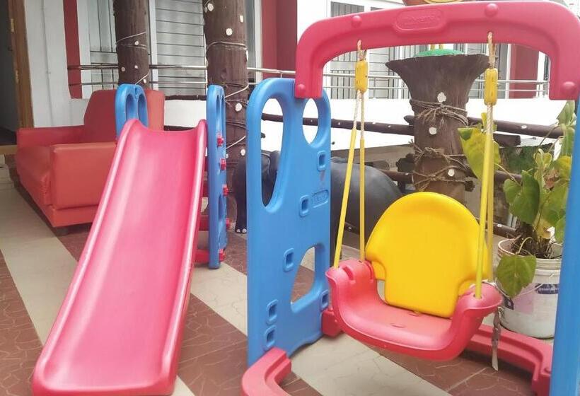 هتل Ooty Dormitories