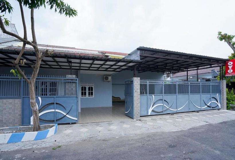 فندق Oyo 2663 Jombang Permai Syariah Residence
