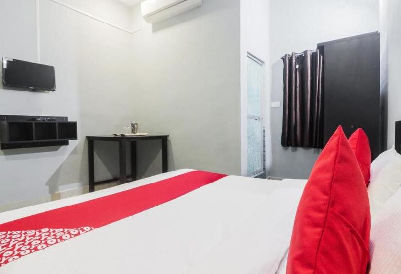 فندق Oyo 48801  Golden Leaf