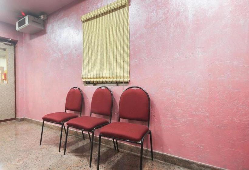 酒店 Oyo 67666 Pcr Mahal