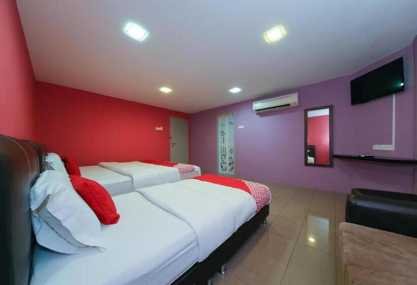 Отель Oyo 89650 Inn