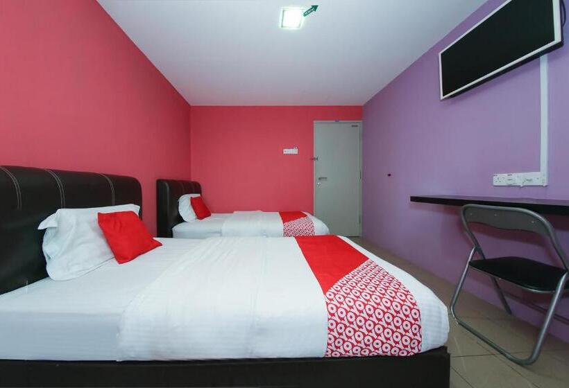 Отель Oyo 89650 Inn