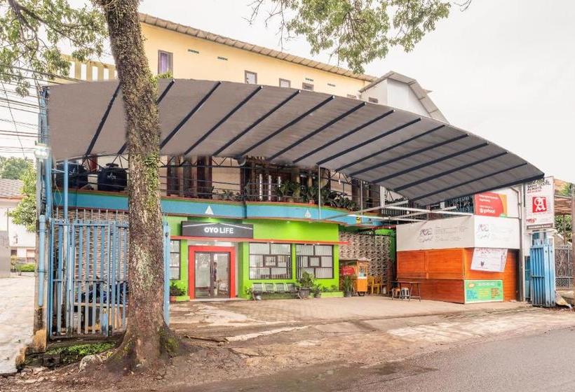 호텔 Oyo Life 2449 Sandila Residence