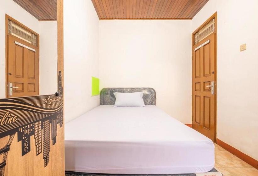 호텔 Oyo Life 2449 Sandila Residence