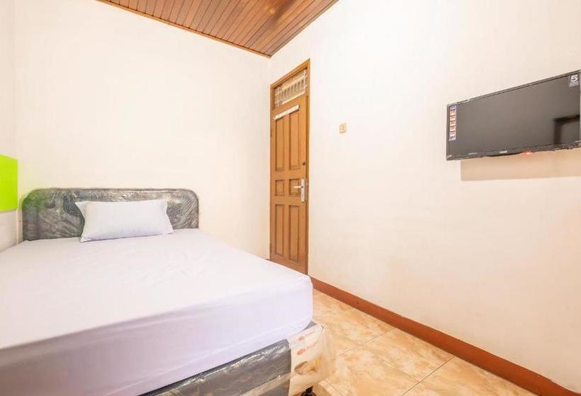 호텔 Oyo Life 2449 Sandila Residence