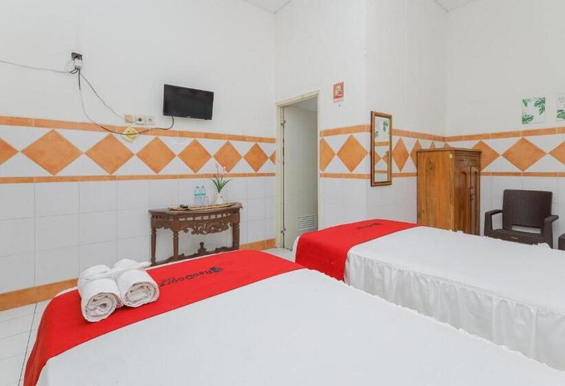 בית מלון כפרי Reddoorz Syariah At Mojosari