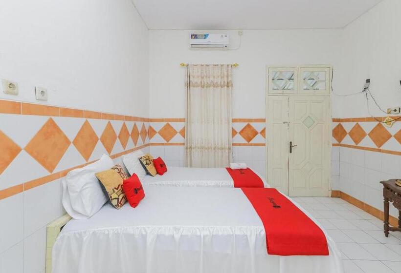 בית מלון כפרי Reddoorz Syariah At Mojosari