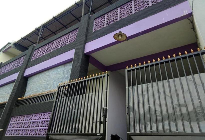 בית מלון כפרי Spot On 2714 Omah Ayu Syariah