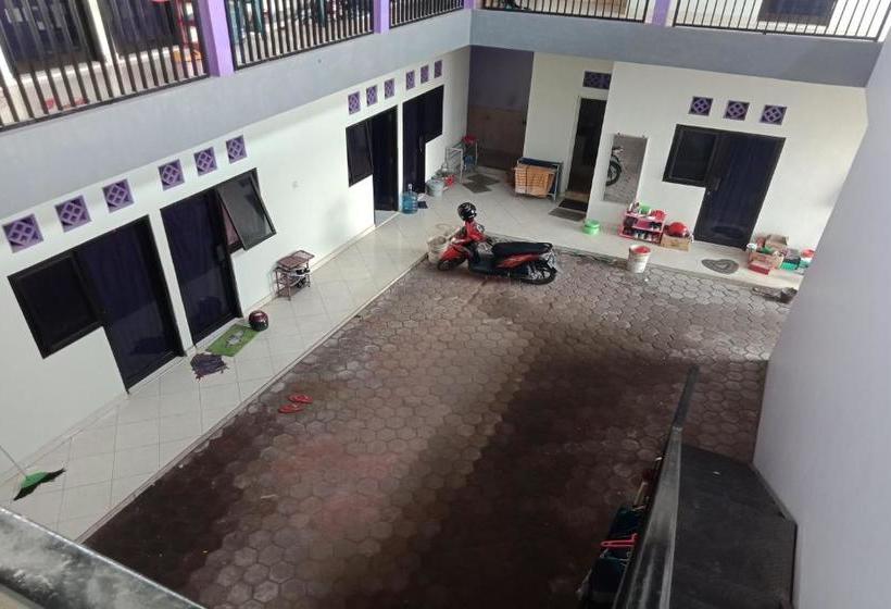 בית מלון כפרי Spot On 2714 Omah Ayu Syariah