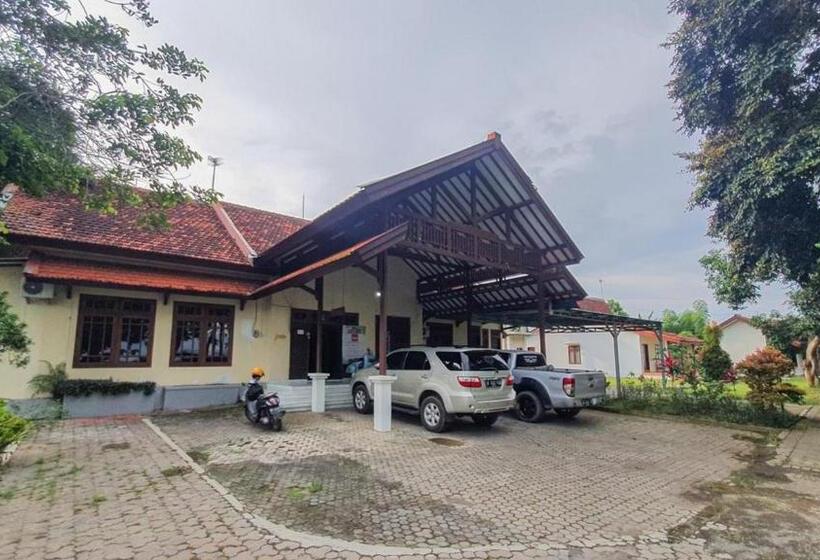 酒店 Villa Pakis Residence Banyuwangi