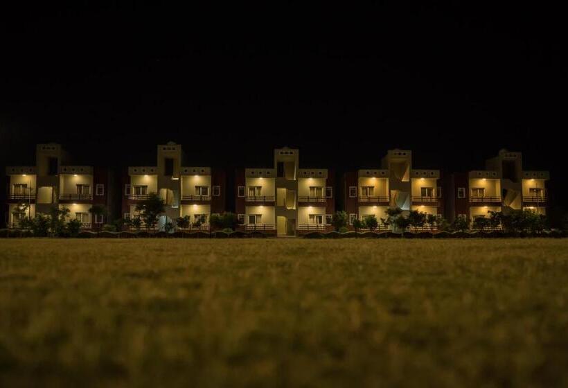 酒店 Vrinda Anandam Resort