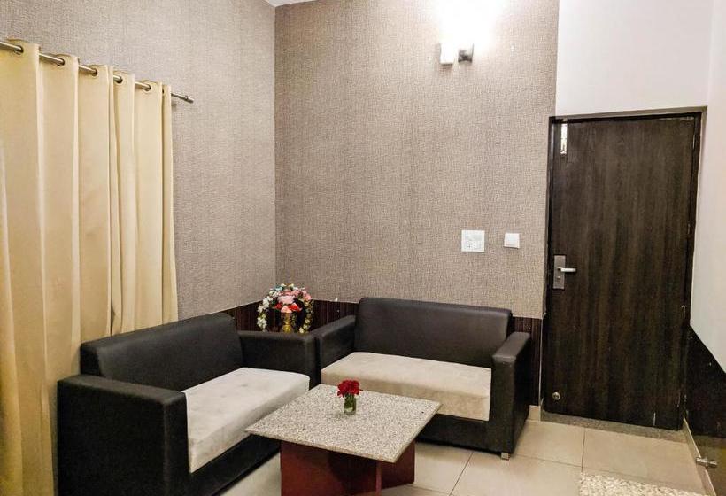 酒店 Vrinda Anandam Resort