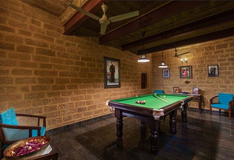 هتل Welcomheritage Mohangarh Fort